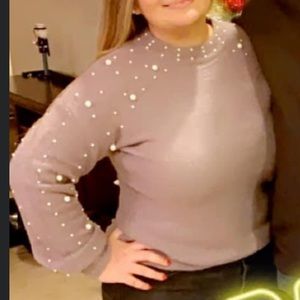 Entro - purple sweater with pearl details